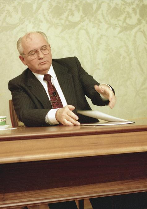 Mihail Gorbaçov Olmasa Sovyetler Birliği Yıkılır Mıydı?